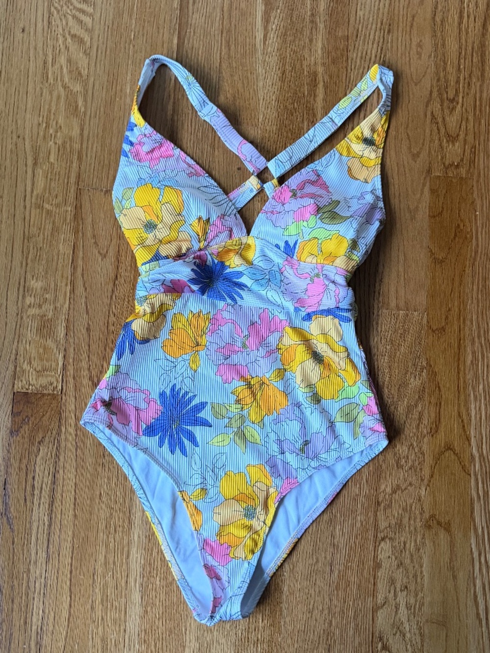 Cupshe One Piece Floral Textured Swimsuit, Size M, White